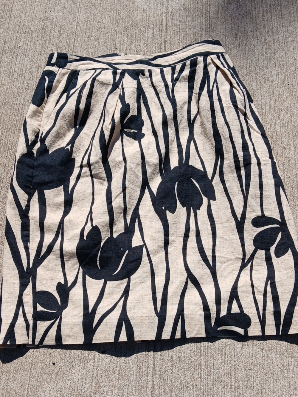 100% Cotton attention Beige Skirt with Black Floral Silhouette
